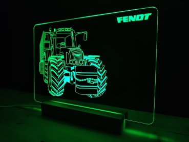 Fendt Vario 920 mit Silo Anhänger